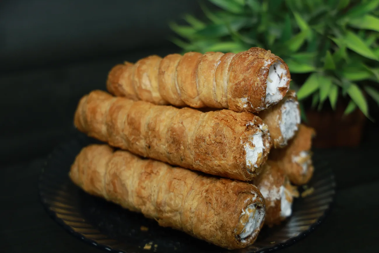 Fresh cream rolls — our photo Fresh cream rolls — our photo